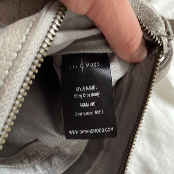 Anthro Day & Mood Sting crossbody in lite gray 100% leather NWT - Picture 7 of 9